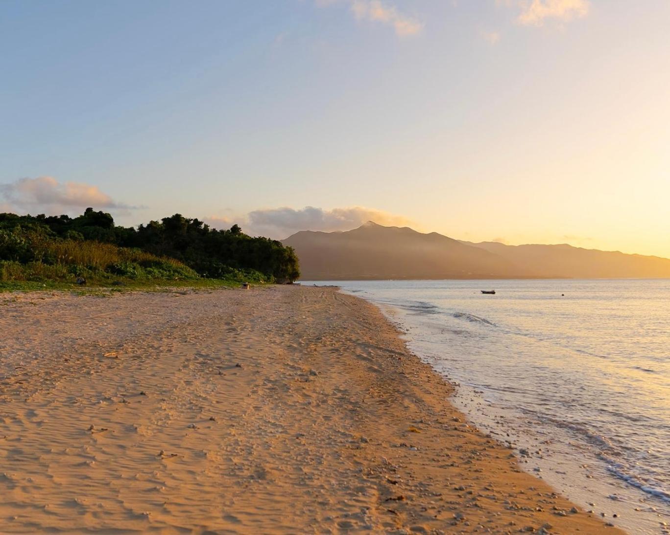 Alaise De Bale Ishigaki Hotel Ishigaki  Bagian luar foto