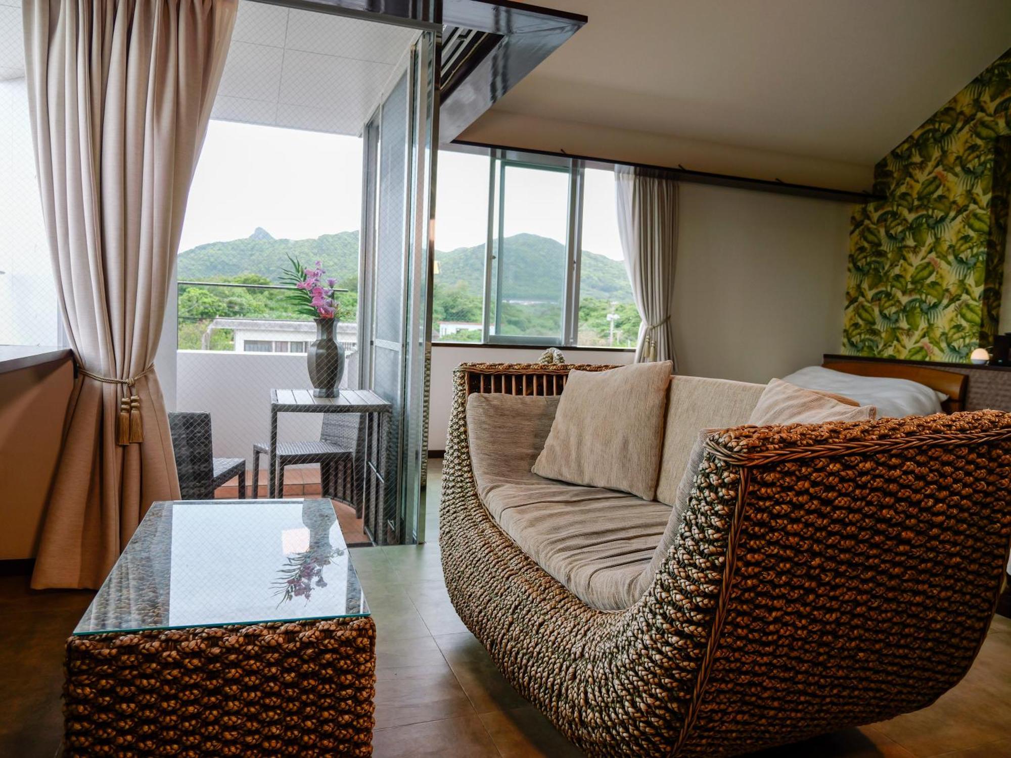 Alaise De Bale Ishigaki Hotel Ishigaki  Bagian luar foto