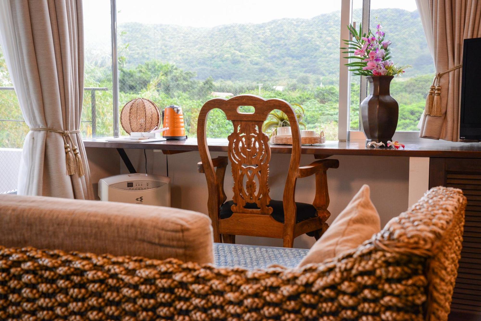 Alaise De Bale Ishigaki Hotel Ishigaki  Bagian luar foto