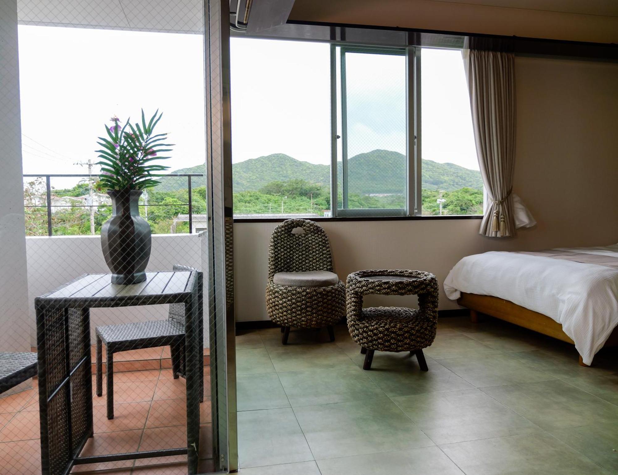 Alaise De Bale Ishigaki Hotel Ishigaki  Bagian luar foto