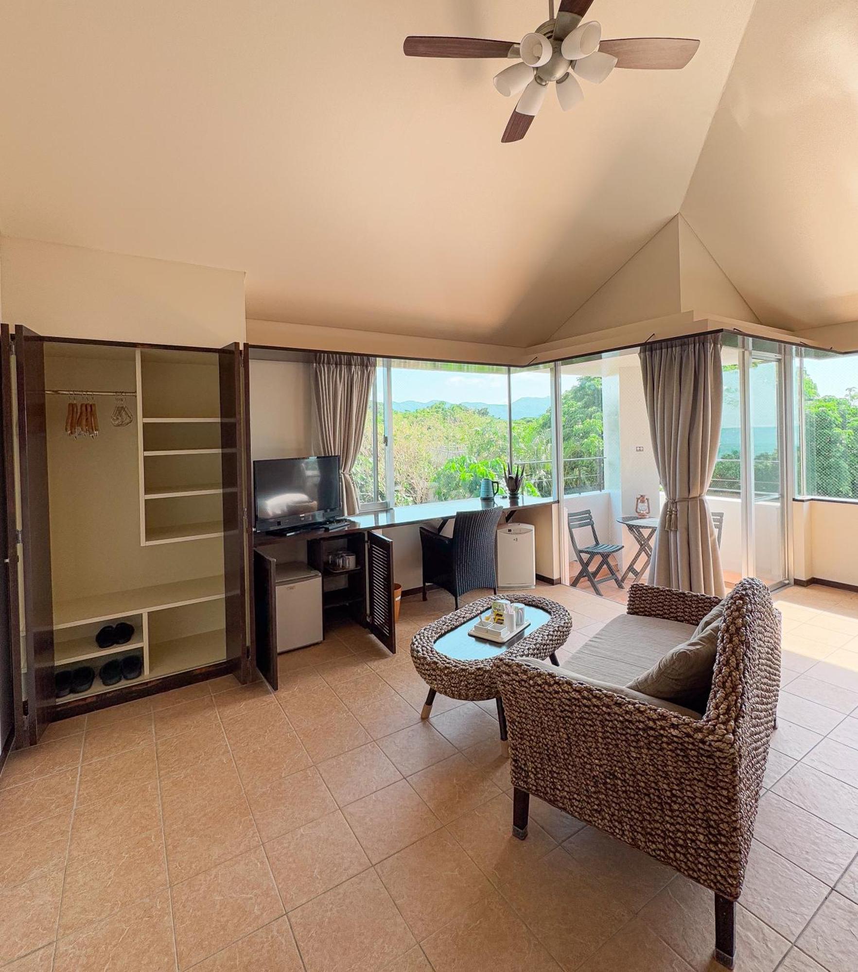 Alaise De Bale Ishigaki Hotel Ishigaki  Bagian luar foto